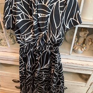 Tahari Black & White Floral Print Women’s Dress